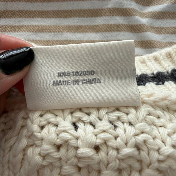 Taylor Swift NIB | Authentic THE CARDIGAN Folklore Cream Cable Knit Sweater | M - Picture 5 of 13